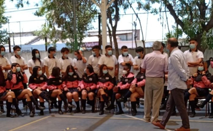 Regreso a clases presenciales del 4º medio 2020 del José Antonio Lecaros.